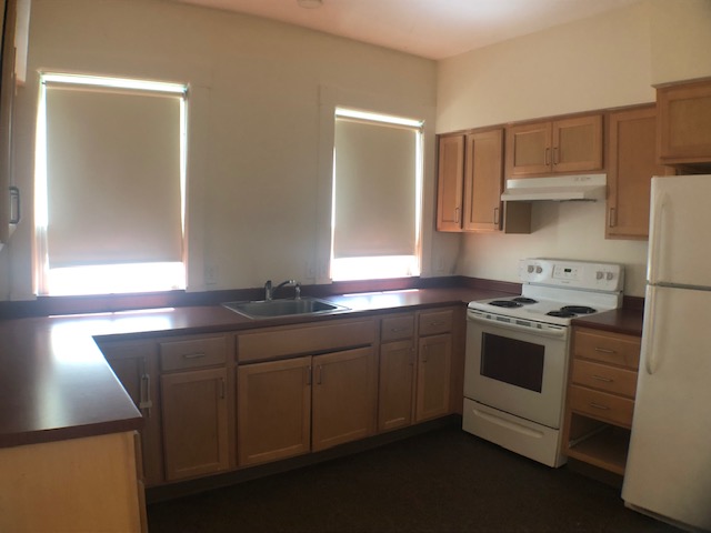 13 Canal Street, Brattleboro, Vermont 05301, ,Apartment,For Rent,The Victoria,Canal Street,1037