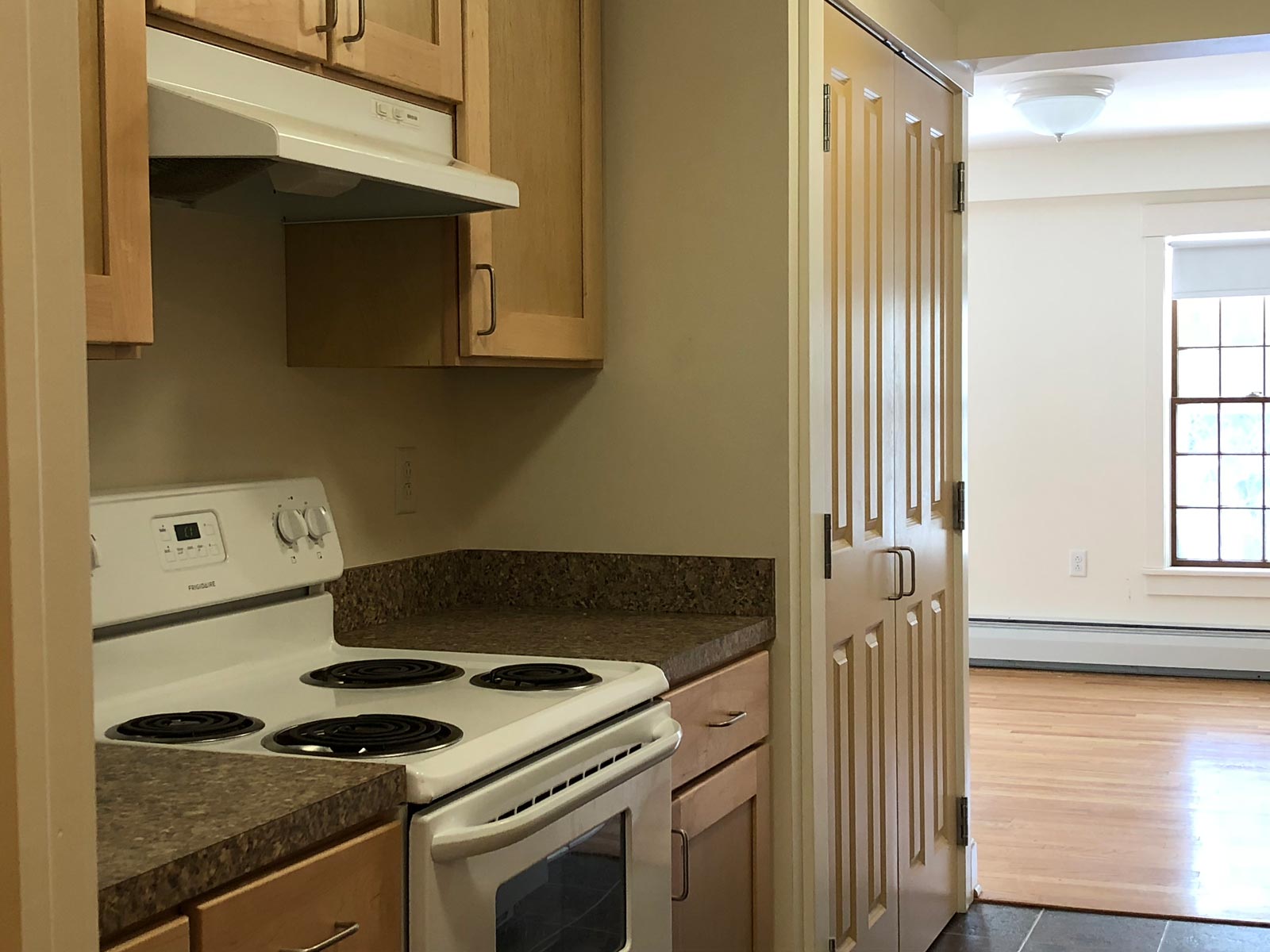 27 Old Depot Road Putney, Vermont Kitchen
