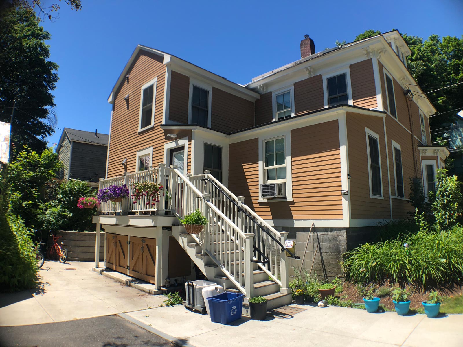 218 Elliot Street Brattleboro Vermont Exterior 2